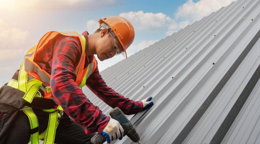 Professional gutter cleaning in Anderson, TX